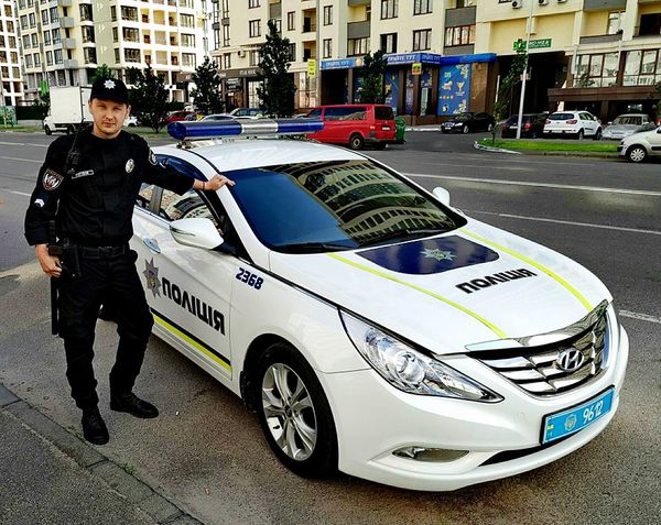 прокат аренда машины полиции в Киеве
