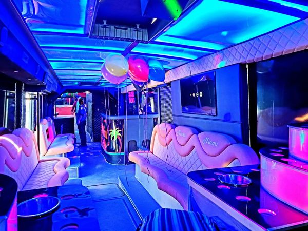 Автобус Miami VIP аренда пати басов для вечеринки