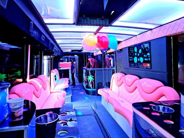 Автобус Miami VIP аренда пати басов для вечеринки