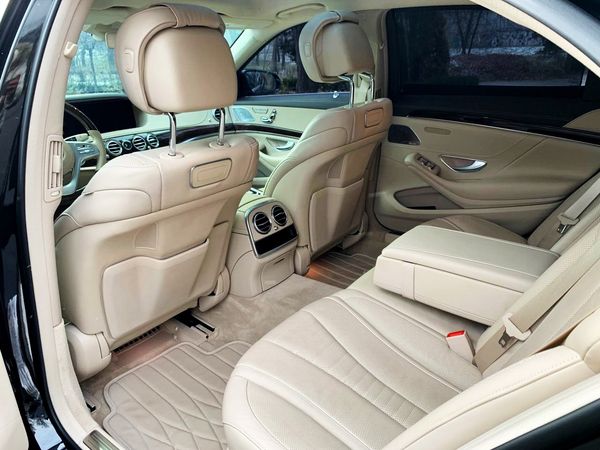Vip Mercedes-Benz S560 AMG 4MATIC W222 Restyling заказать мерседес без водителя прокат