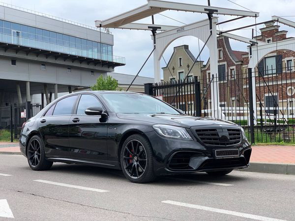 Vip Mercedes-Benz S63 AMG 4MATIC W222 Restyling заказать мерседес на свадьбу киев