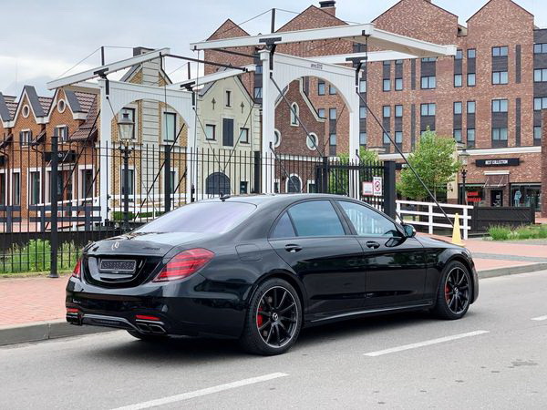 Vip Mercedes-Benz S63 AMG 4MATIC W222 Restyling заказать мерседес на свадьбу киев