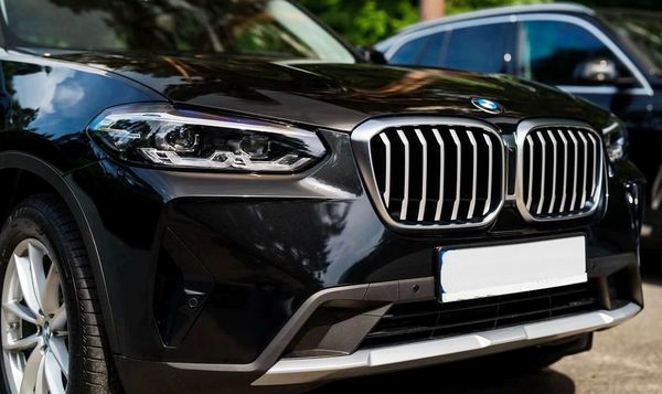 Аренда BMW X3 черный внедорожник аренда с водителем прокат без водителя 