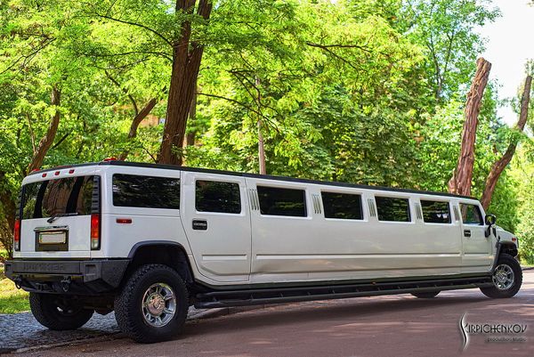 Аренда лимузина Hummer H2 classic Limo white на свадьбу