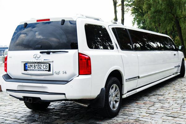  Infiniti QX56 white аренда прокат лимузина на свадьбу девичник трансфер
