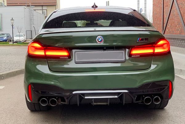 BMW M5 аренда прокат авто на свадьбу съемки с водителем без водителя