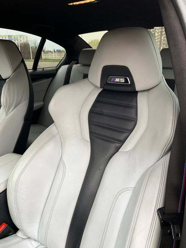 BMW M5 аренда прокат авто на свадьбу съемки с водителем без водителя