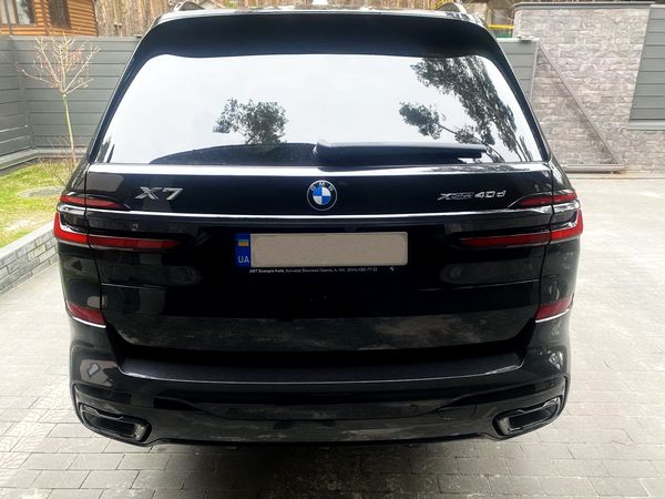 BMW X7 черный прокат аренда внедорожник с водителем без водителя