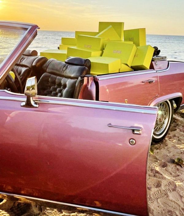 Cadillac Fleetwood розовый кабриолет на свадьбу фотосессию