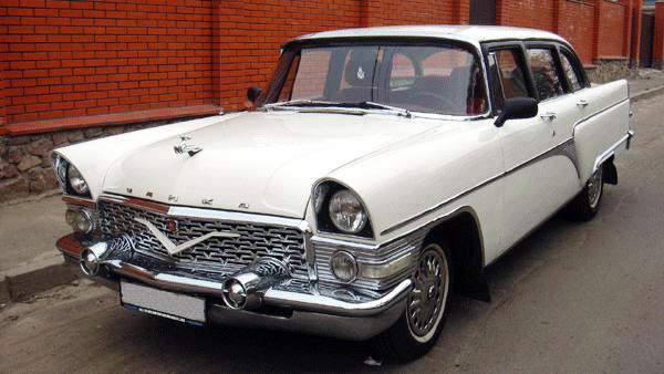 Chayka GAZ-13 белая ретро автомобиль