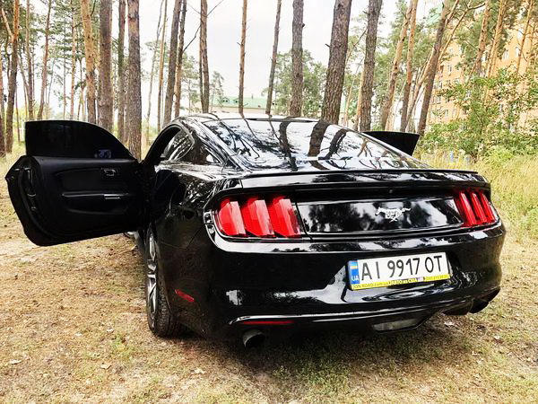 Ford Mustang черный заказать прокат аренда спорткара мустанг