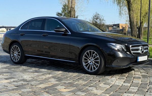 Трансфер в Європу на Mercedes-Benz W213 NEW 
