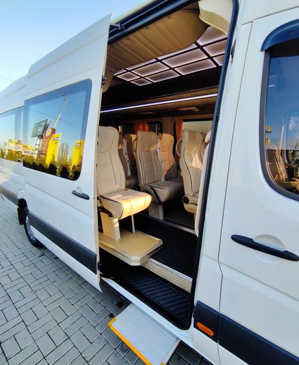 Mercedes Sprinter white аренда прокат микроавтобусов на свадьбу трансфер борисполь жд вокзал