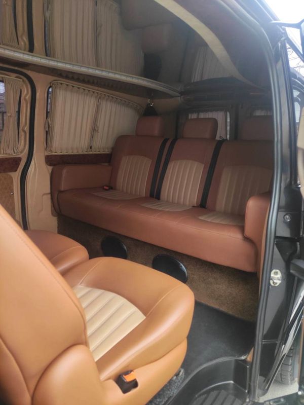 Mercedes Vito черный 8 мест аренда микроавтобус на заказ