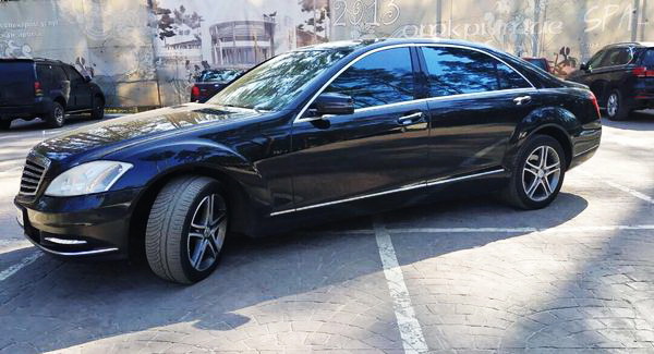 Mercedes-Benz W221 S500 black прокат аренда киев