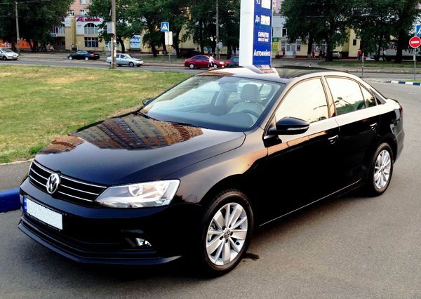 Volkswagen Jetta черный аренда прокат