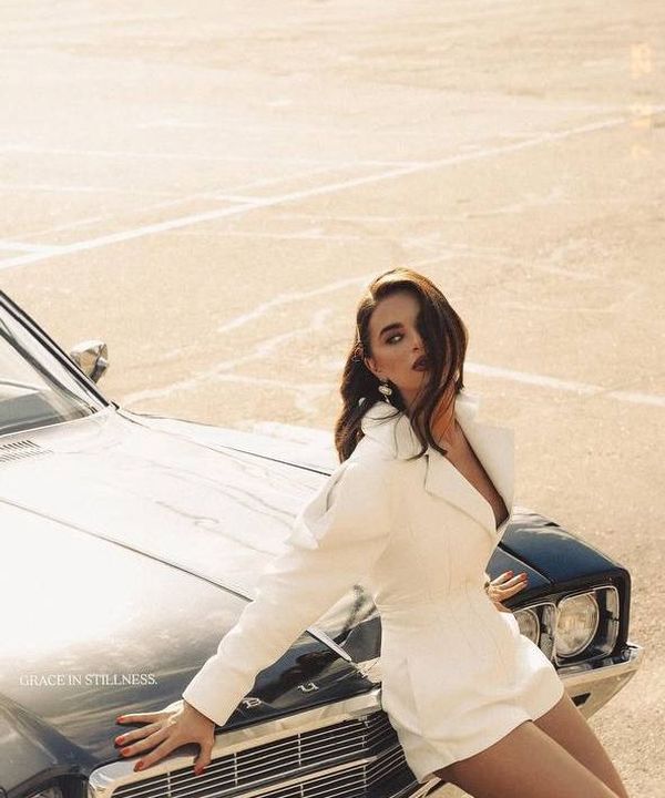 Buick Skylark Custom напрокат в Києві Катерина Усік на фото зйомку