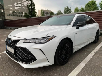 Toyota Avalon белая арендовать авто на свадьбу
