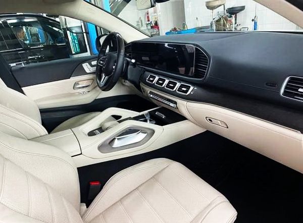 Mercedes Benz GLE 350D прокат джип с водителем без водителя на свадьбу в Киеве