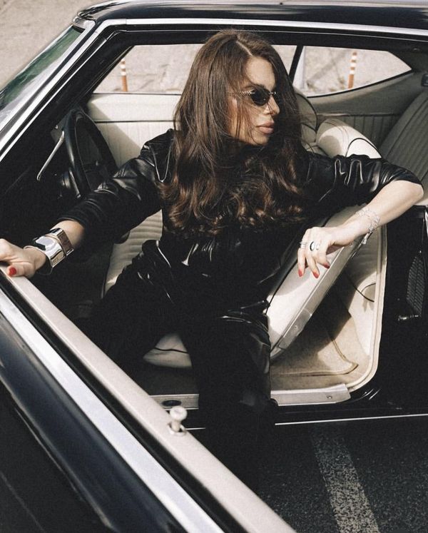 Buick Skylark Custom напрокат в Києві Катерина Усік на фото зйомку