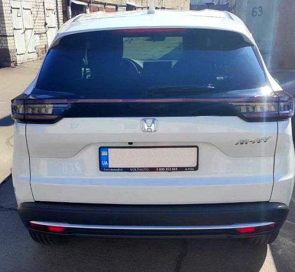 Позашляховик Honda eNS1 біла на весілля — оренда у Києві 