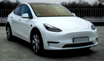 Электромобиль Tesla Model Y белая прокат тесла без водителя в Киеве
