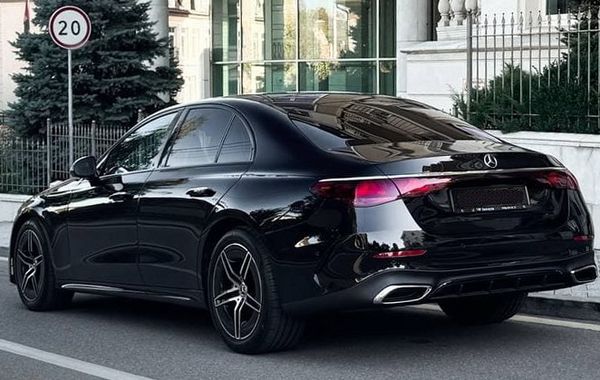 Оренда Mercedes Benz E-class W214 на весілля