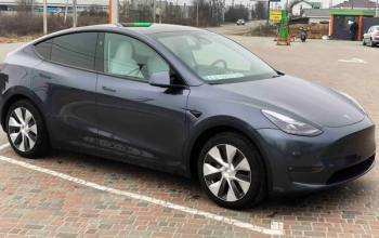 Авто на свадьбу TESLA Model Y серая кроссовер на прокат 