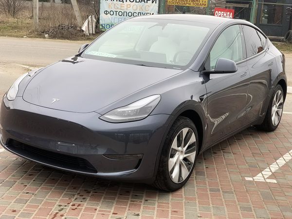 Авто на свадьбу TESLA Model Y серая кроссовер на прокат 