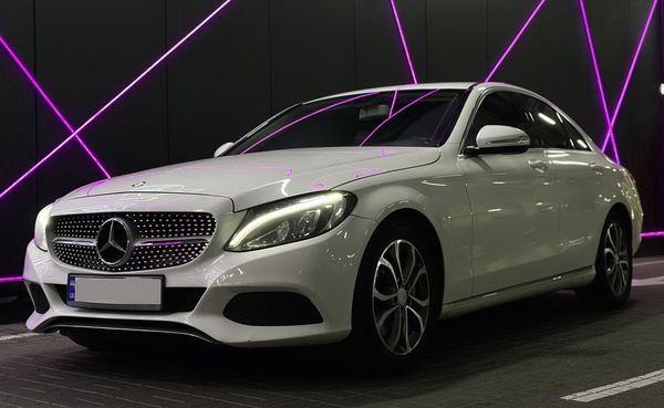 Mercedes Benz C300 на свадьбу заказать мерседес киев