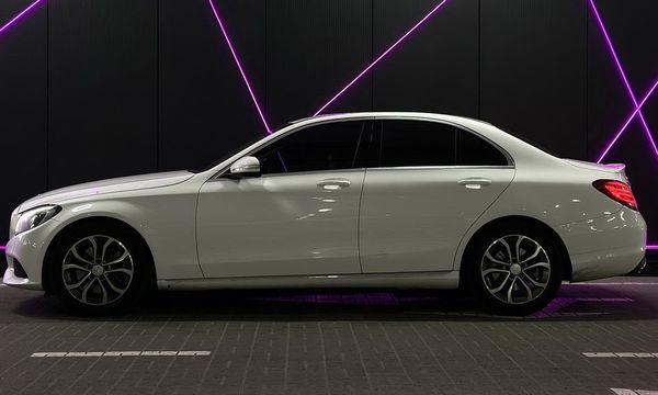 Mercedes Benz C300 на свадьбу заказать мерседес киев