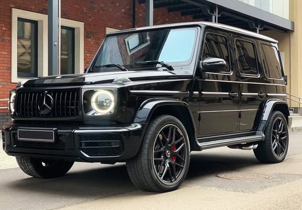 Оренда Mercedes-Benz G63 AMG гелік на весілля