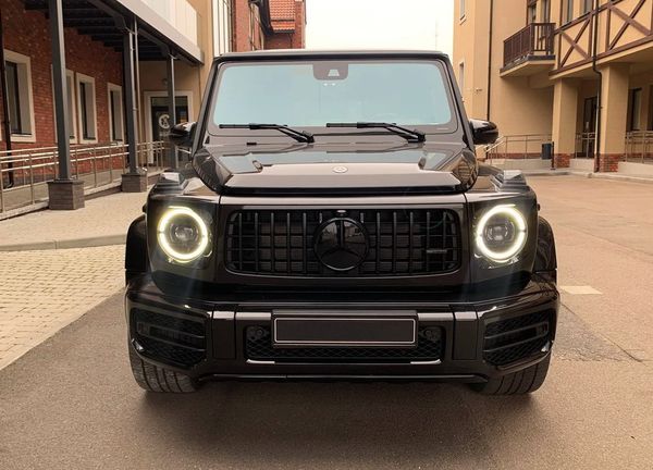 Оренда Mercedes-Benz G63 AMG гелік на весілля