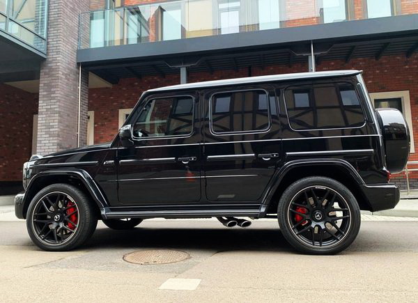 Оренда Mercedes-Benz G63 AMG гелік на весілля