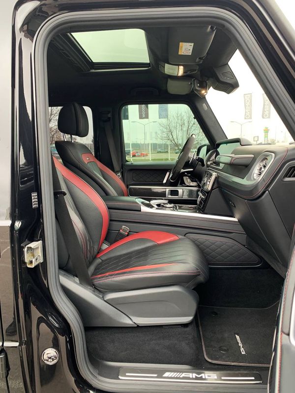 Оренда Mercedes-Benz G63 AMG гелік на весілля