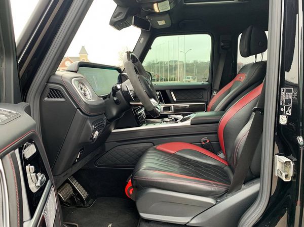 Оренда Mercedes-Benz G63 AMG гелік на весілля