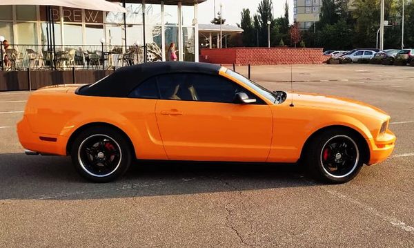 Ford Mustang GT оранжевый прокат аренда кабриолета форд мустанг
