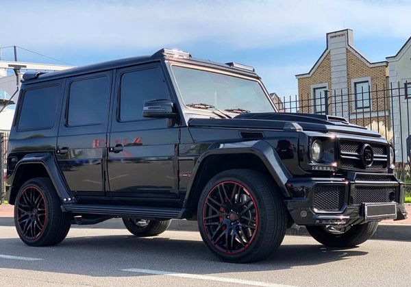 Джип Mercedes Benz G63 Brabus оригинал аренда прокат без водителя с водителем на свадьбу Киев