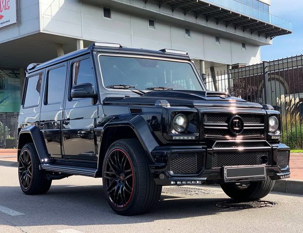 Джип Mercedes Benz G63 Brabus оригинал аренда прокат без водителя с водителем на свадьбу Киев