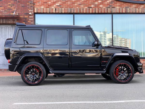 Джип Mercedes Benz G63 Brabus оригинал аренда прокат без водителя с водителем на свадьбу Киев