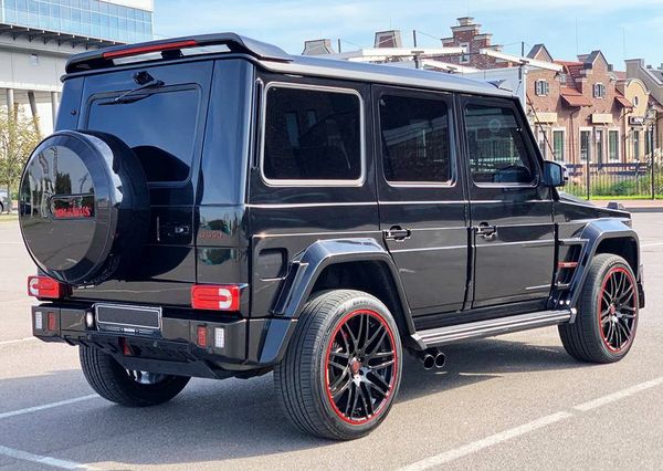 Джип Mercedes Benz G63 Brabus оригинал аренда прокат без водителя с водителем на свадьбу Киев