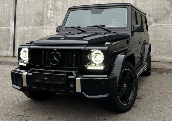 Оренда Mercedes-Benz G63 кубік гелик прокат без водія подобово в Києві