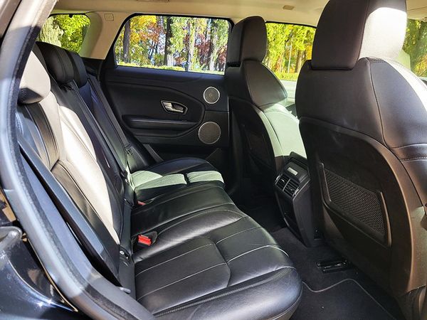 Range Rover Evoque черный прокат аренда джип ренж ровер с водителем на свадьбу