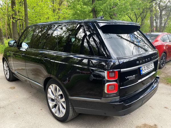 Range Rover Vogue 4,4d черный на прокат без водителя аренда с водителем