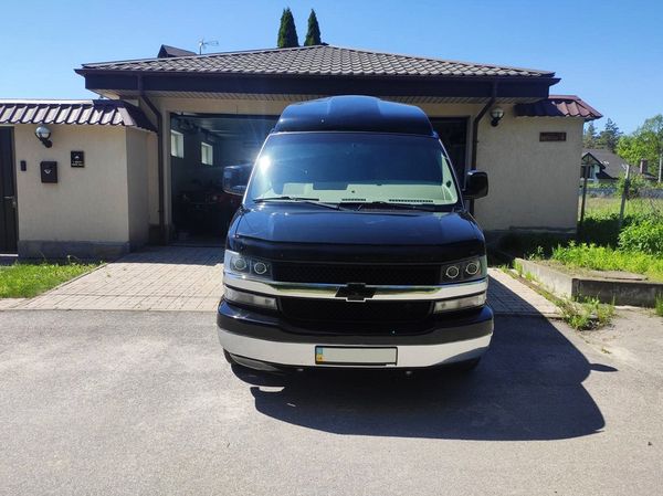 CHEVROLET EXPRESS LIMITED SE аренда микроавтобуса