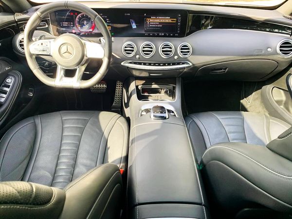 Mercedes-Benz S560 AMG Coupe аренда мерседес с водителем мерседес прокат на свадьбу