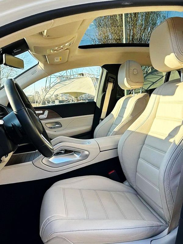 Mercedes Benz Gle AMG Coupe белый заказать аренду с водителем на свадьбу