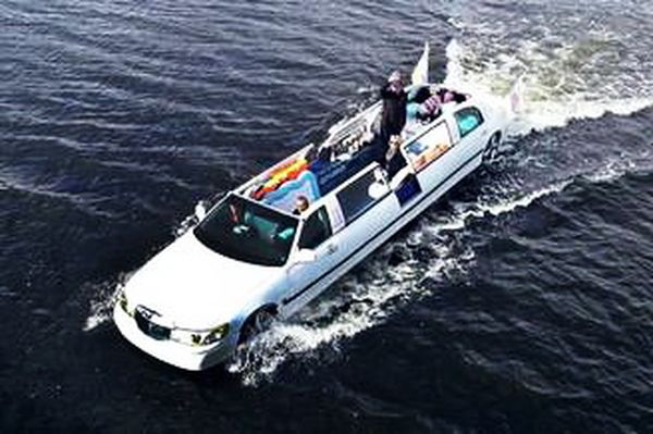  Aqua-Limousine аква лимузин катер лимузин на воде
