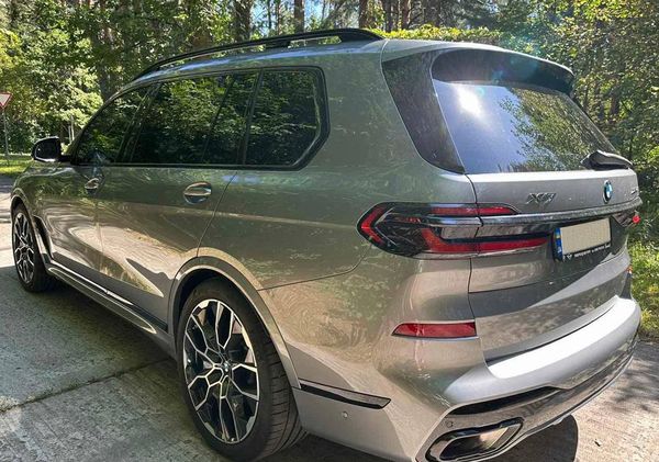 Оренда BMW X7 40D 2024 рік cірий з водієм