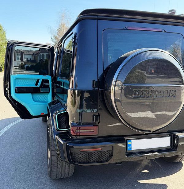 Mercedes-Benz G800 Brabus Tiffany — прокат «Гелік» в Києві 